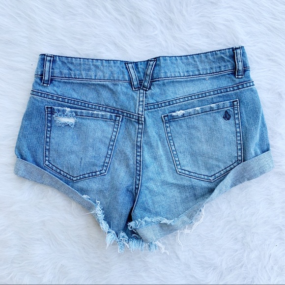 VOLCOM Cuffed Boyfriend Denim Jean Stoned Shorts 1 - Picture 5 of 15